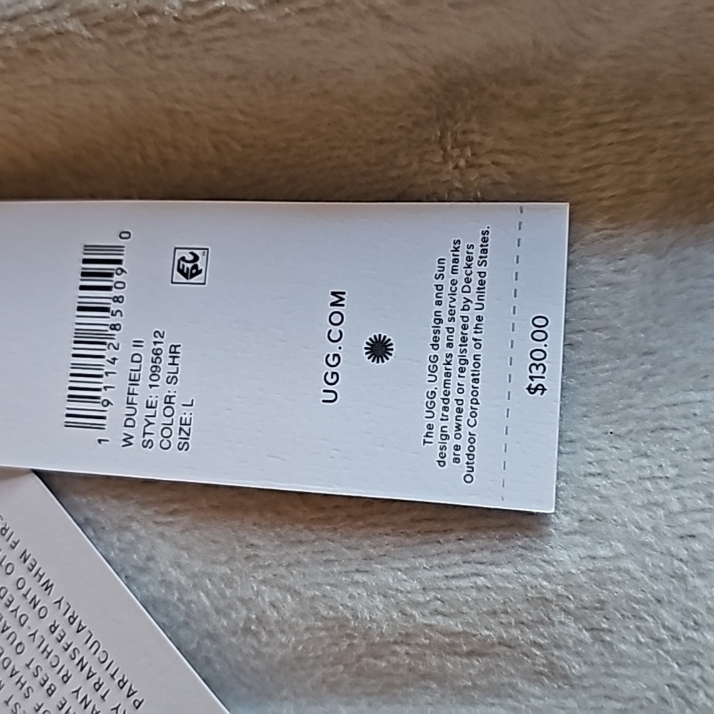 NWT women's UGG ROBE.Size L,light grey color - Picture 8 of 12